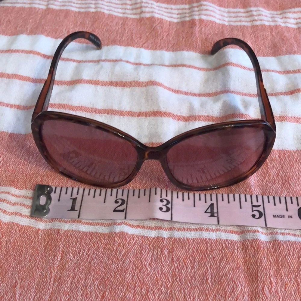 2012 GapKids Tortoise Shell Sunglasses Girls